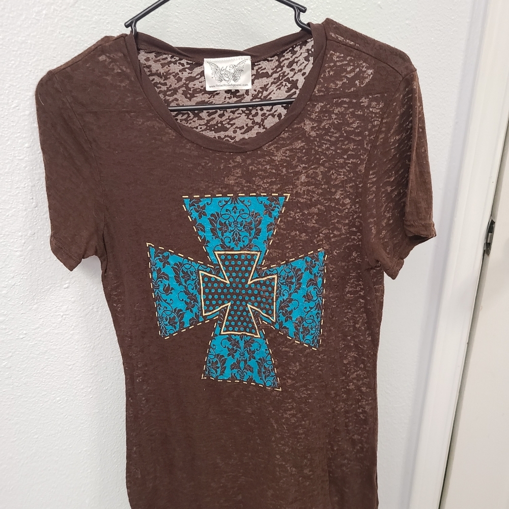 Rebal Rose Apparel T-shirt